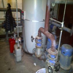 北京市某國營賓館熱水鍋爐利雅路燃燒器改造項目竣工--2