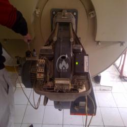 河北省保定市某制藥企業(yè)蒸汽鍋爐利雅路燃燒器維修及培訓(xùn)順利完成--2